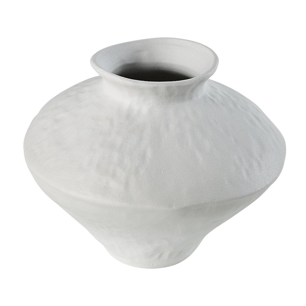 Mills Vase In White Color. Picture 3