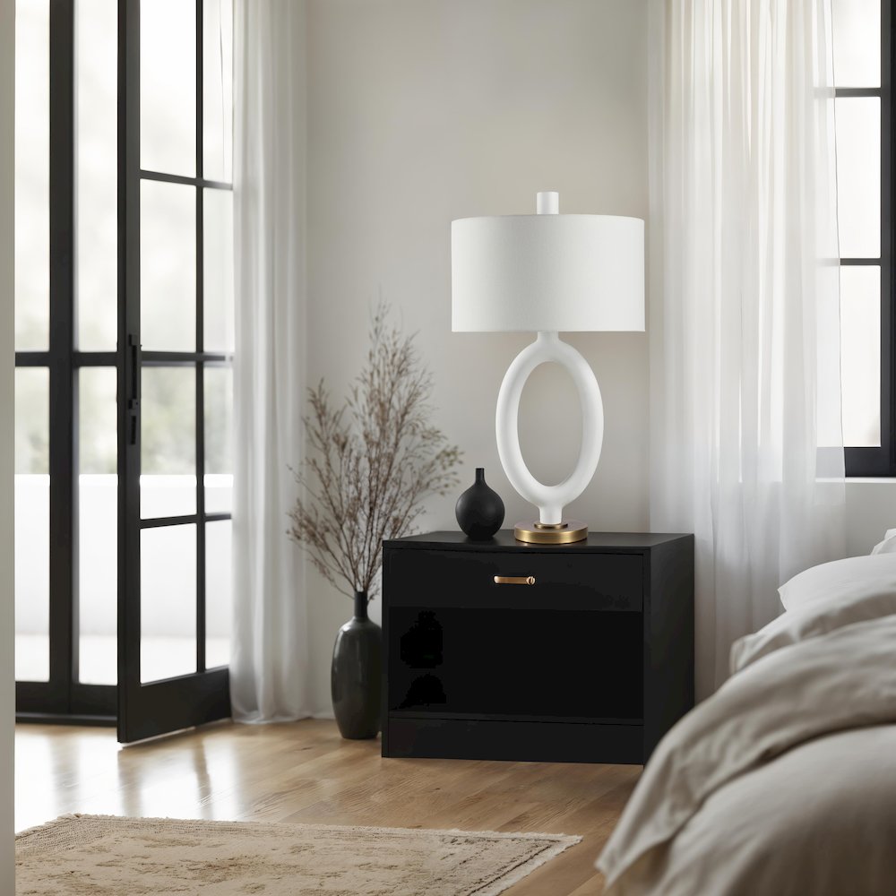 Aeris 31.0" Height Table Lamps, White. Picture 2