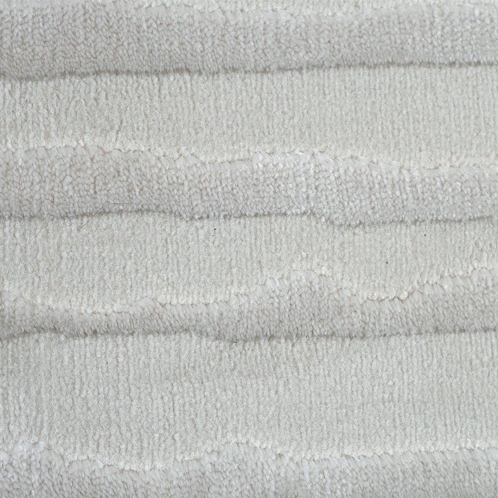 Camila 3’3 X 4’3 Power loomed Indoor Rug, Off-white. Picture 4