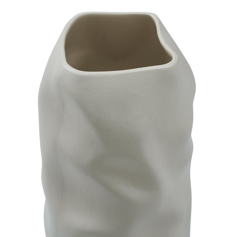 Hermione Vase In Cream Color. Picture 2