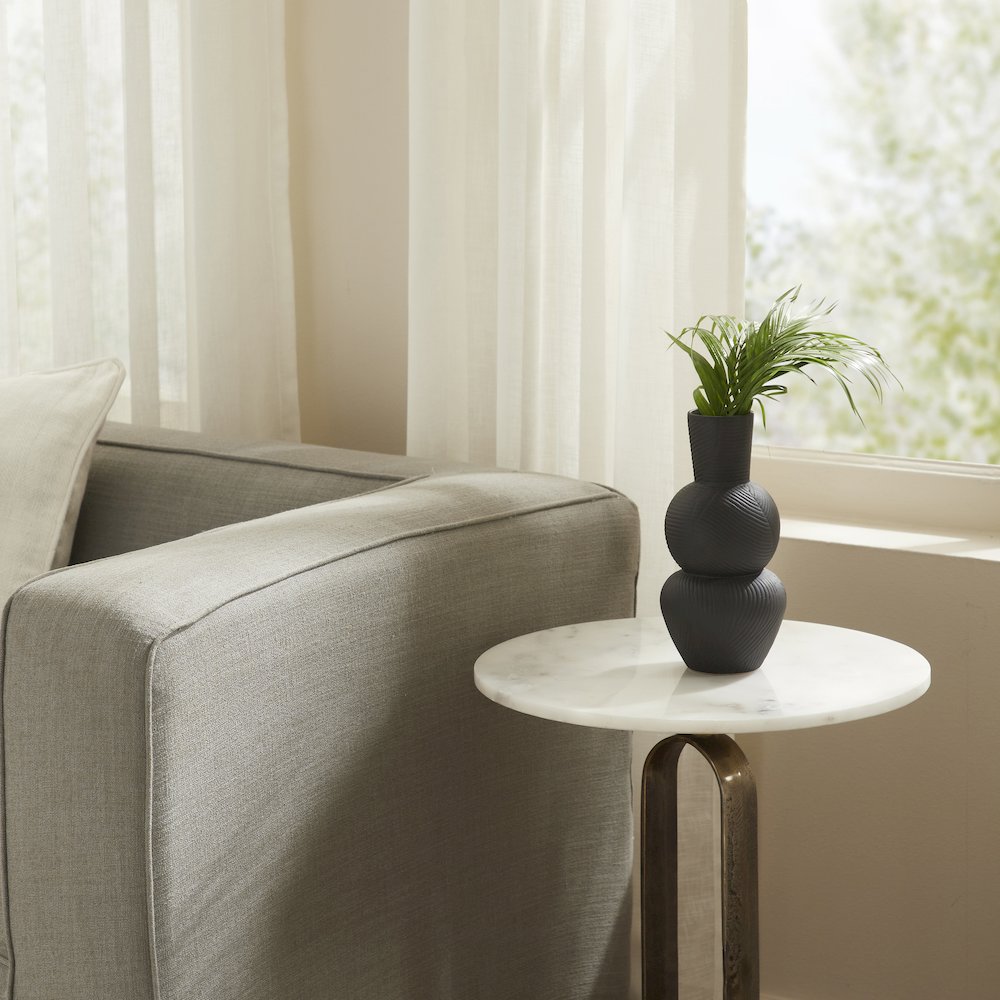 Icarus Vase In Black Color. Picture 2