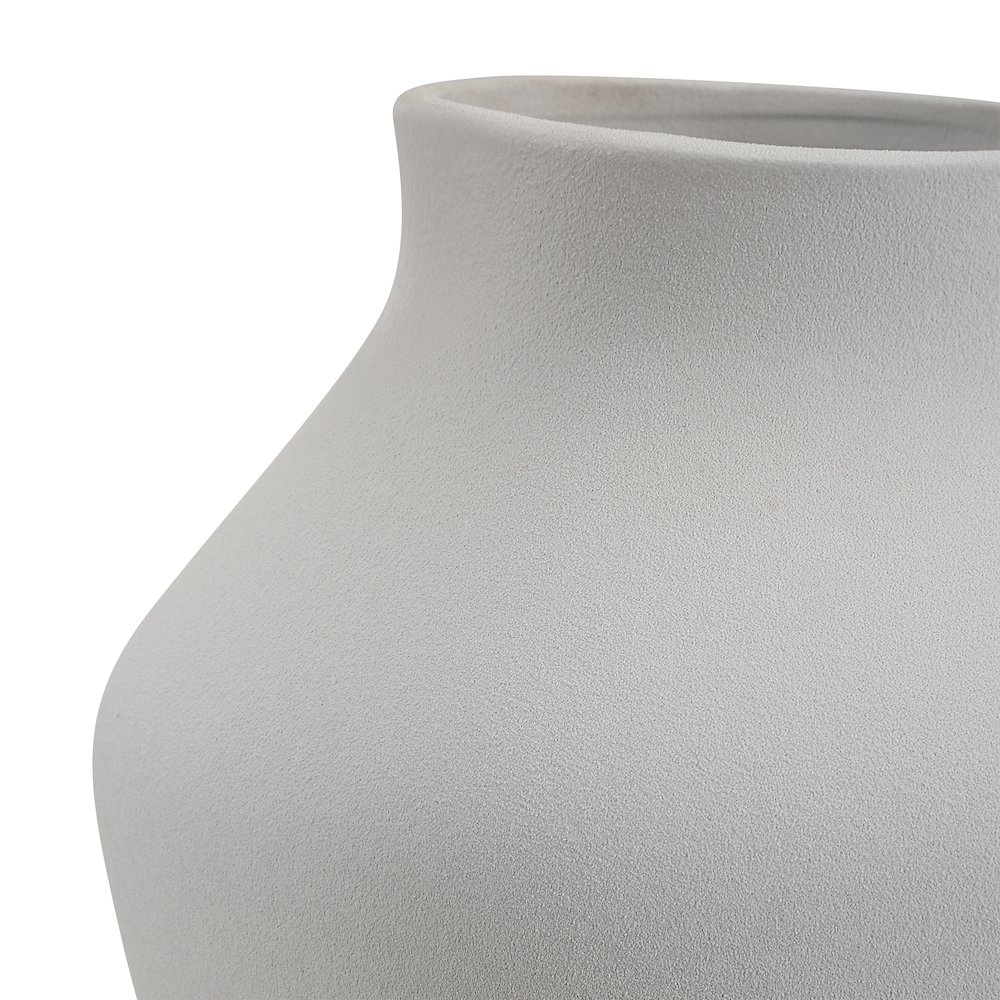 Lingby Indoor Vase. Picture 4