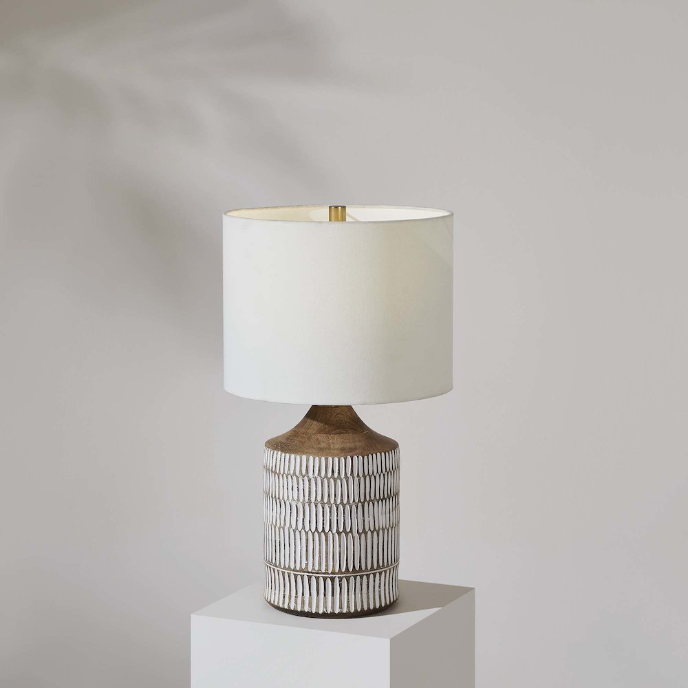 Wickes 1 Light 24" Table Lamp with shade. Picture 2