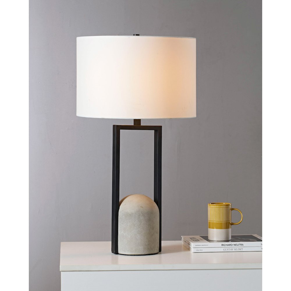 Florah 27.75" Length Table Lamp, Matte Black. Picture 2