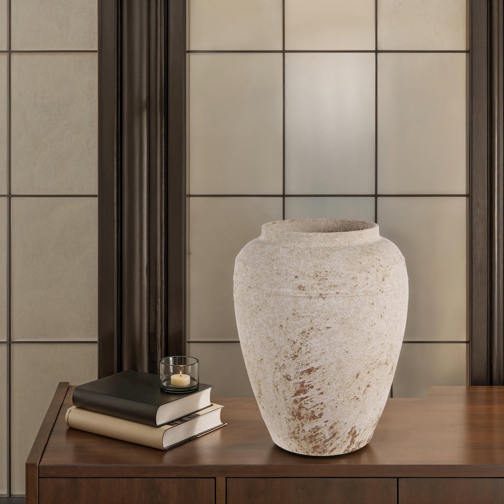 Beckton Indoor Vase. Picture 2