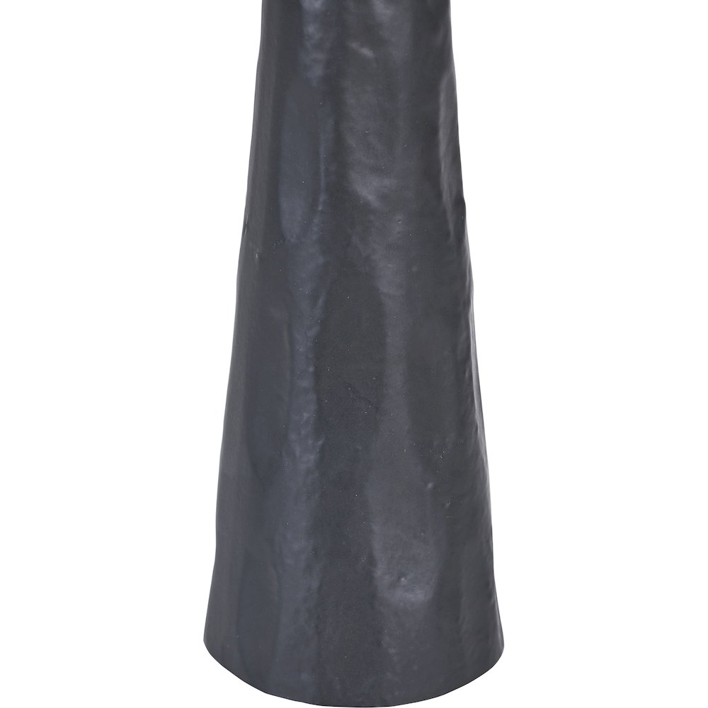 TILDE MATTE BLACK SET OF 2 TAPERED/ PILLAR CANDLE HOLDERS. Picture 4
