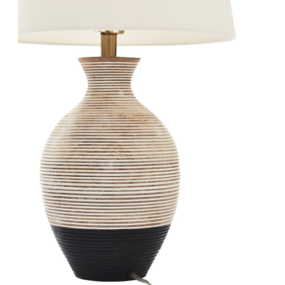 Ignacio 1-Light 27" Table Lamp with Shade. Picture 3