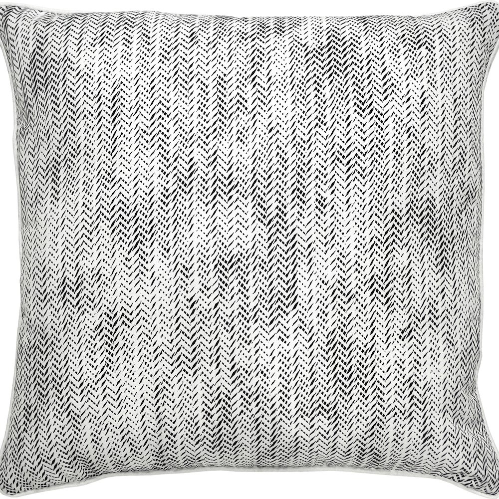 Halford Outdoor Pillow. Picture 1