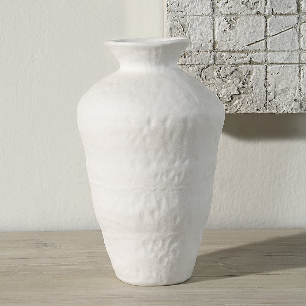 Melton Vase In White Color. Picture 2