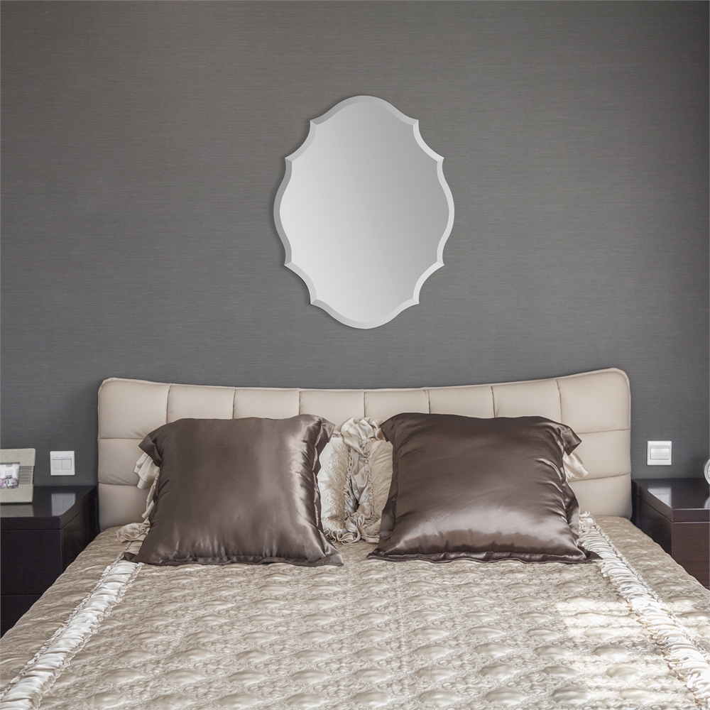 Emma Mirror, Vertical. Picture 2