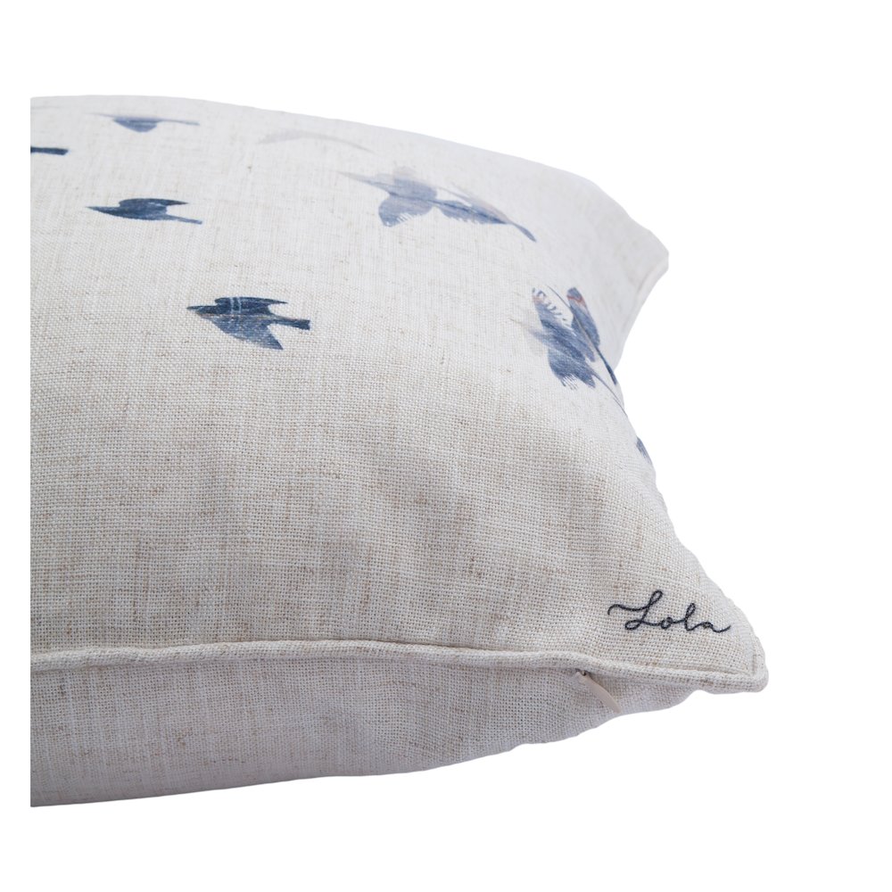 Flight  Pillow. Picture 3