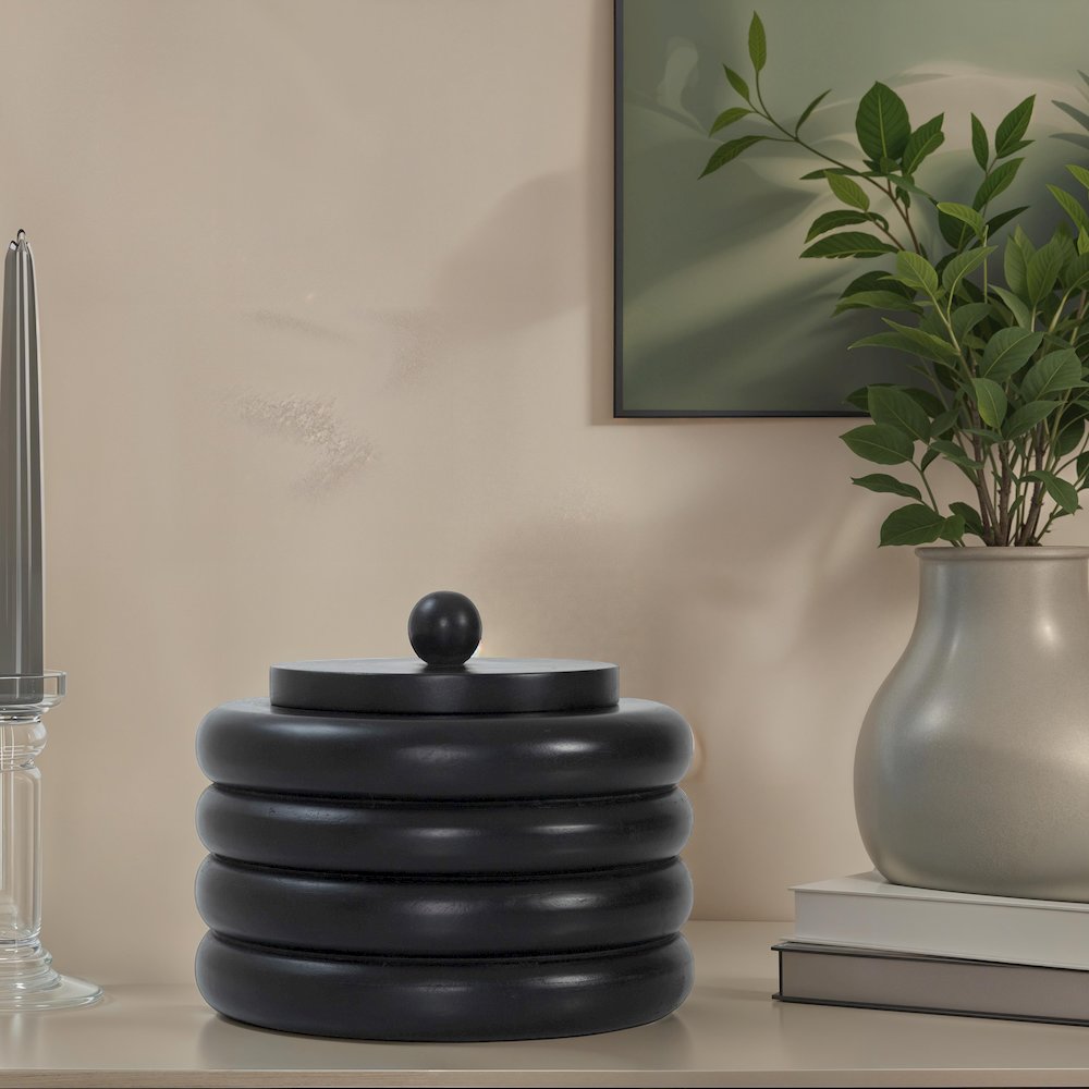 Cipher Statue, Black. Picture 2