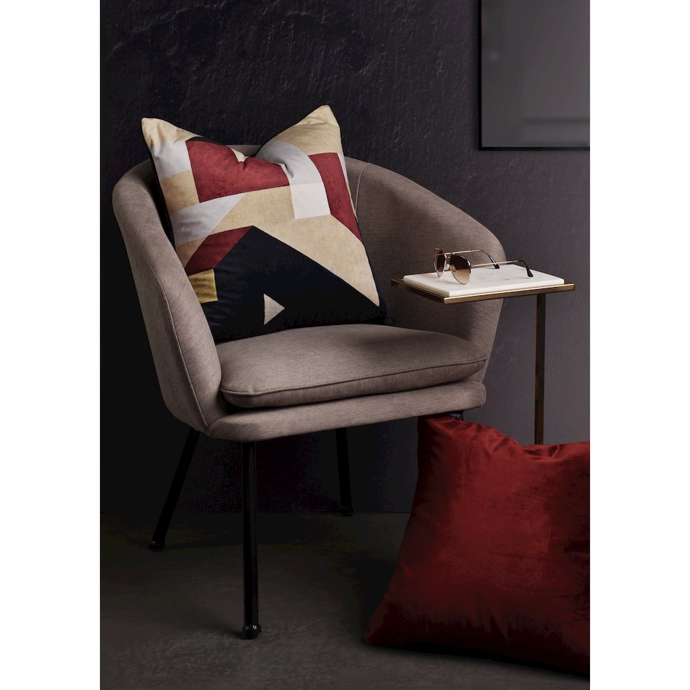 Delma Accent Table. Picture 2