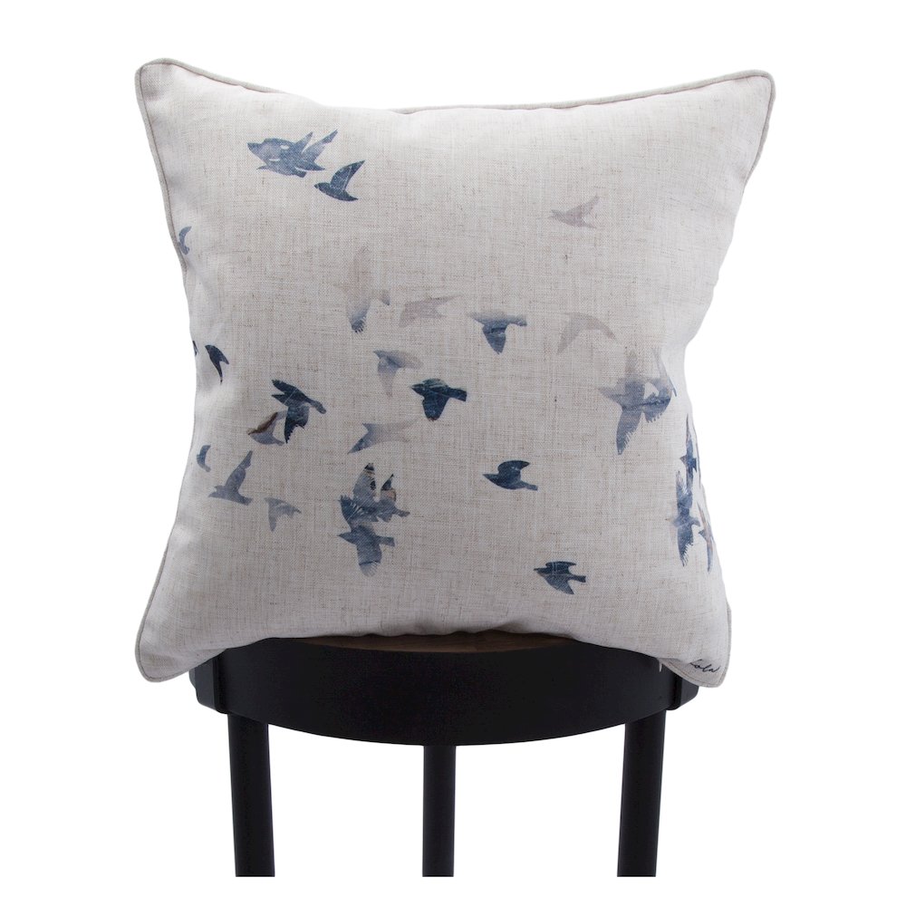 Flight  Pillow. Picture 2