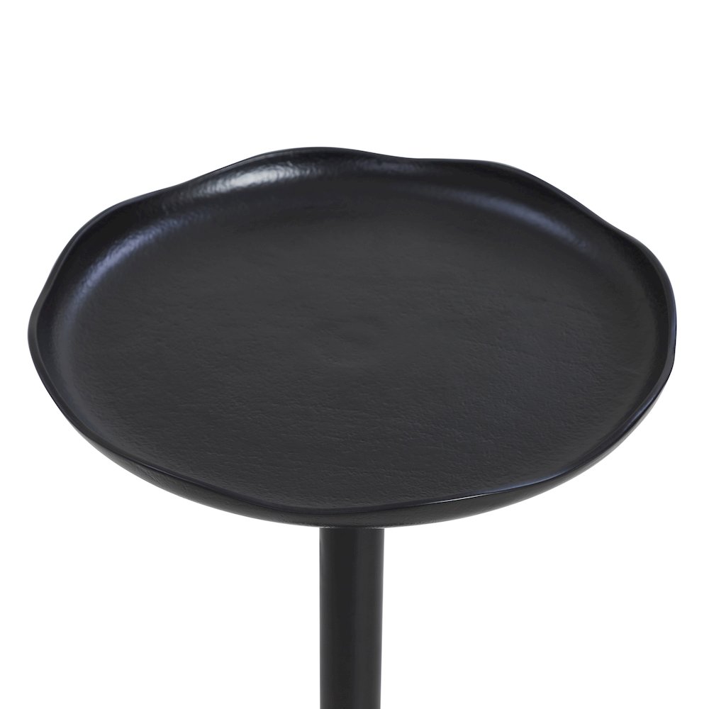 Fiora Indoor Cast Aluminum Side Table. Picture 5