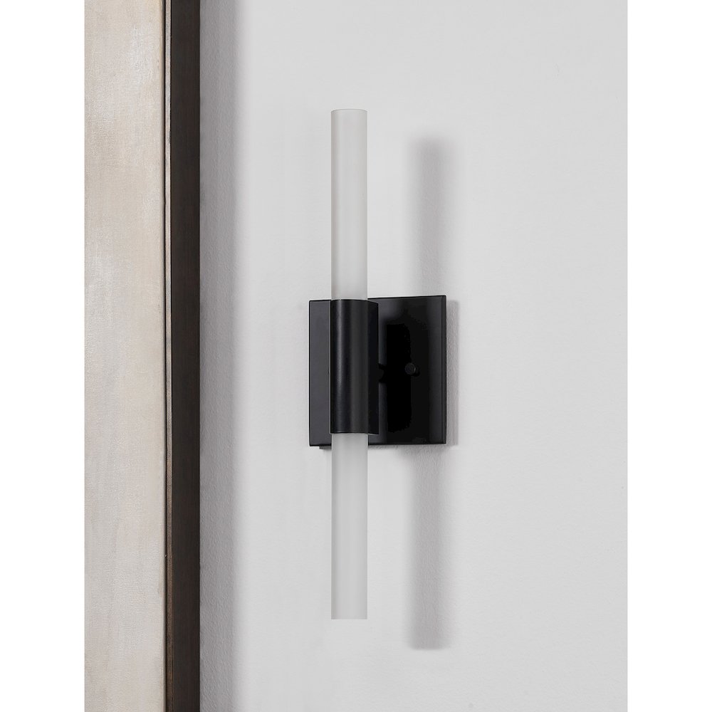 Lina 2-Light Wall Sconce. Picture 2