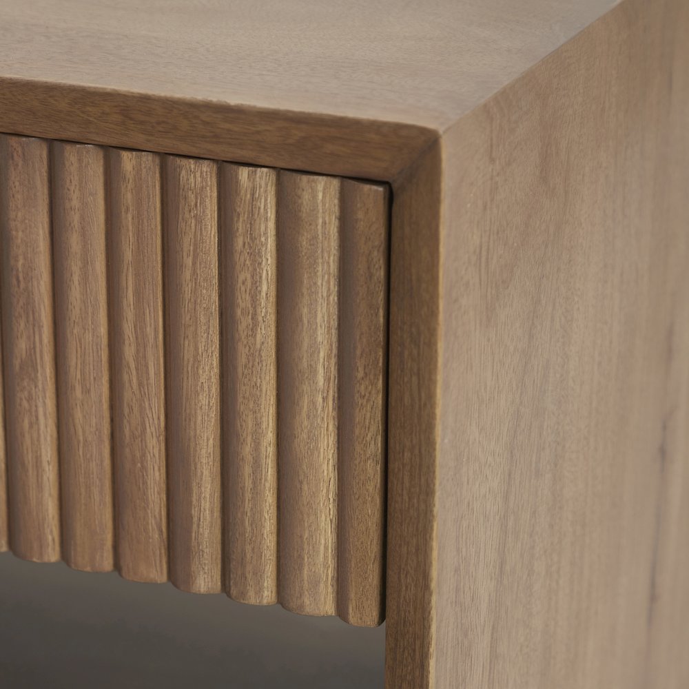 Jaime Indoor Mango Wood Side Table. Picture 3