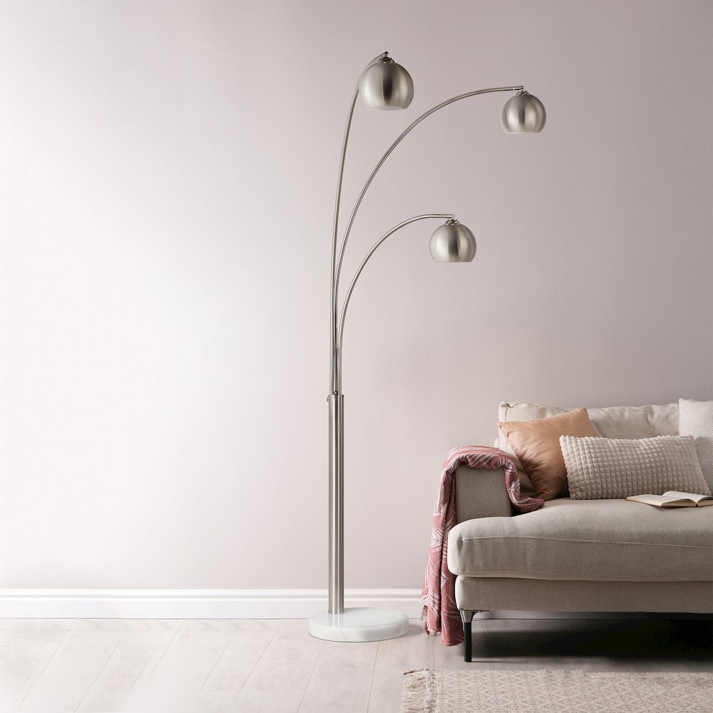 Aguillard 87.5" Height Floor Lamp, Grey. Picture 2