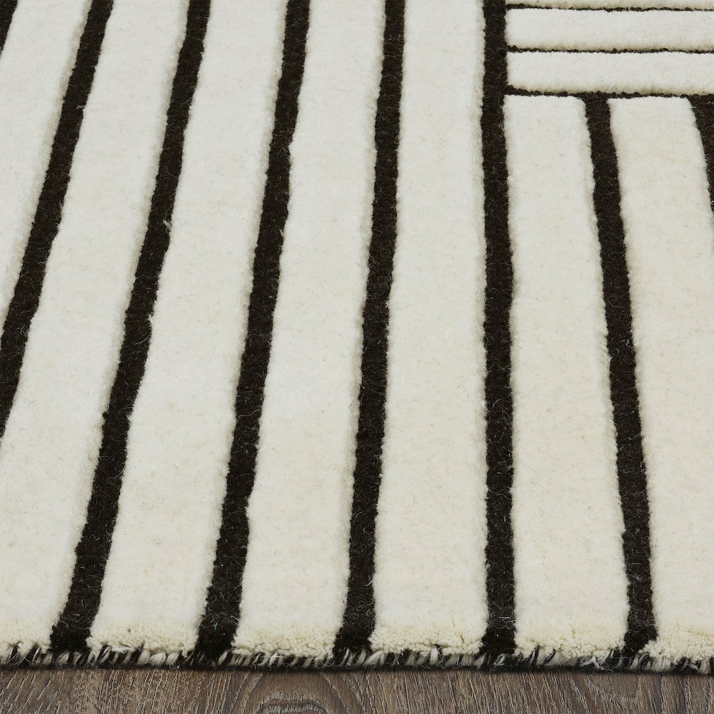 Arctica Rectangle 9’10" X 13’1" ft Indoor Rug. Picture 3
