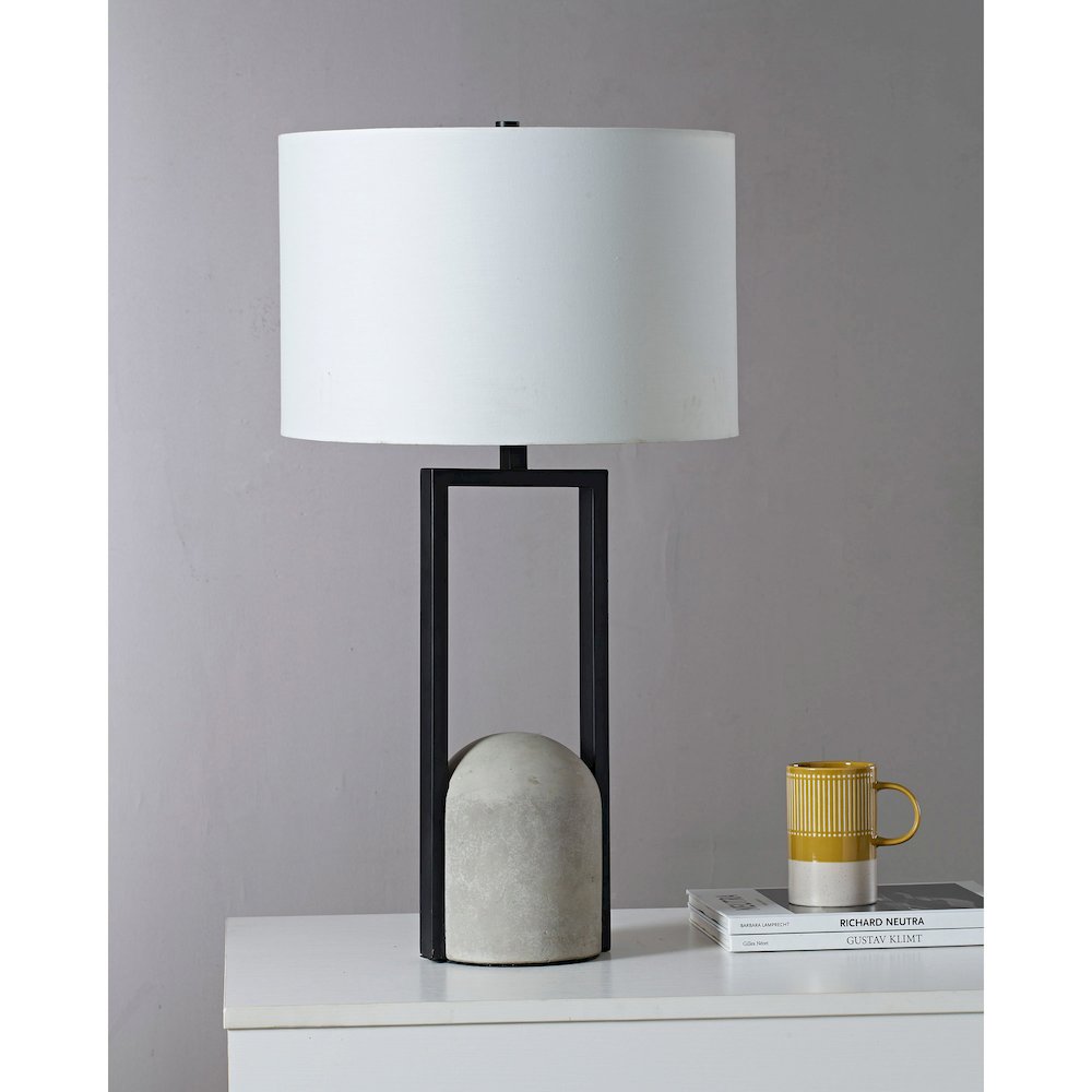 Florah 27.75" Length Table Lamp, Matte Black. Picture 6