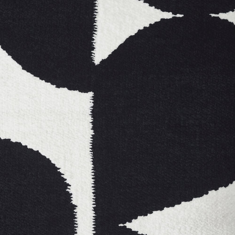 Mauro 20X20 Indoor Pillow, Black. Picture 4