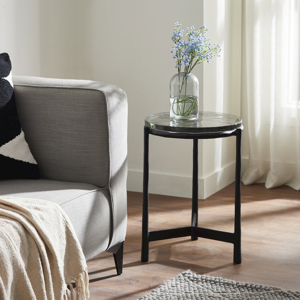 Avila Side Table In Black Color. Picture 2
