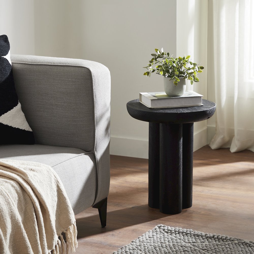 Quintin Side Table In Black Color. Picture 2