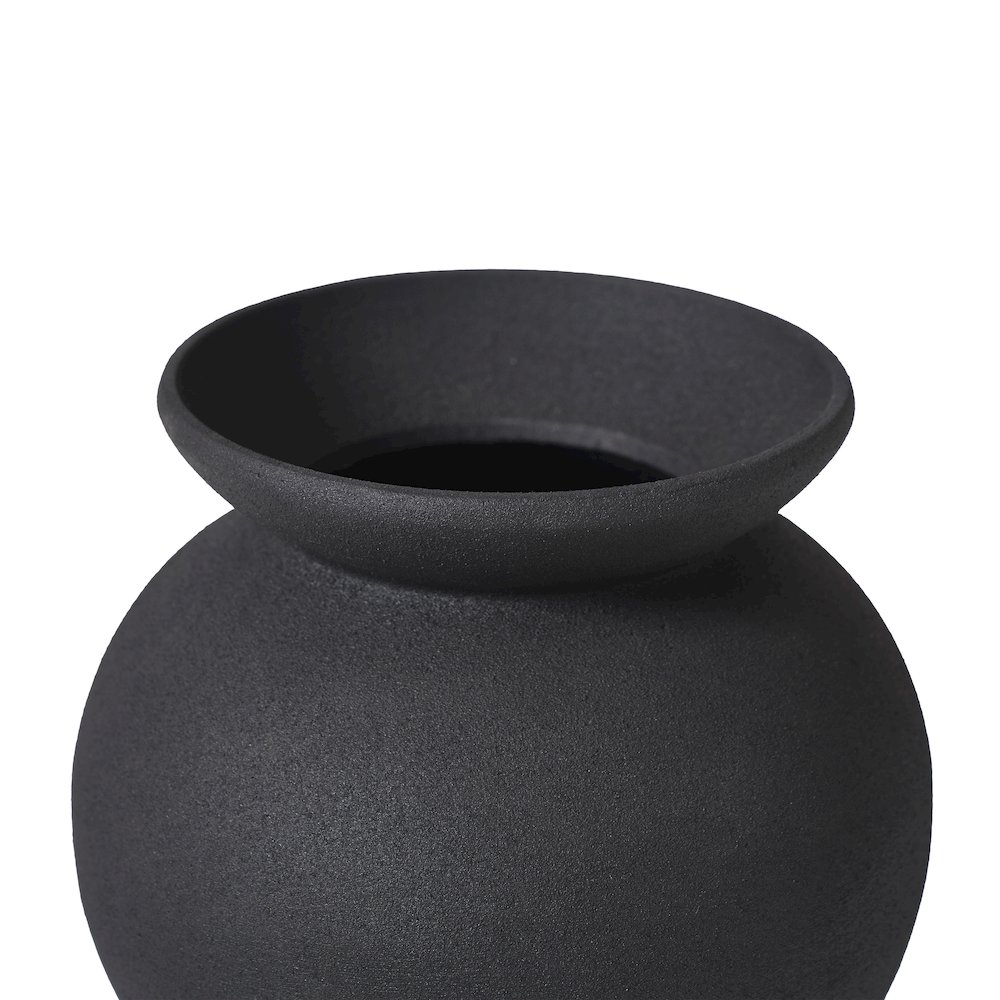 Cadiz Indoor Vase, Black. Picture 4