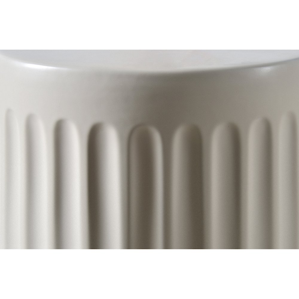 LUCIAN MATTE OFF-WHITE OUTDOOR TABLE. Picture 4