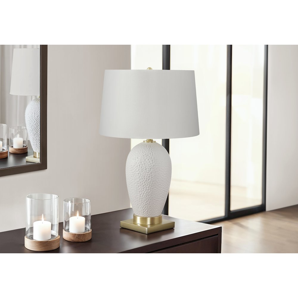 ="Lighting, 26""H, Table Lamp, White Ceramic, Ivory / Cream Shade, Transitional. Picture 5