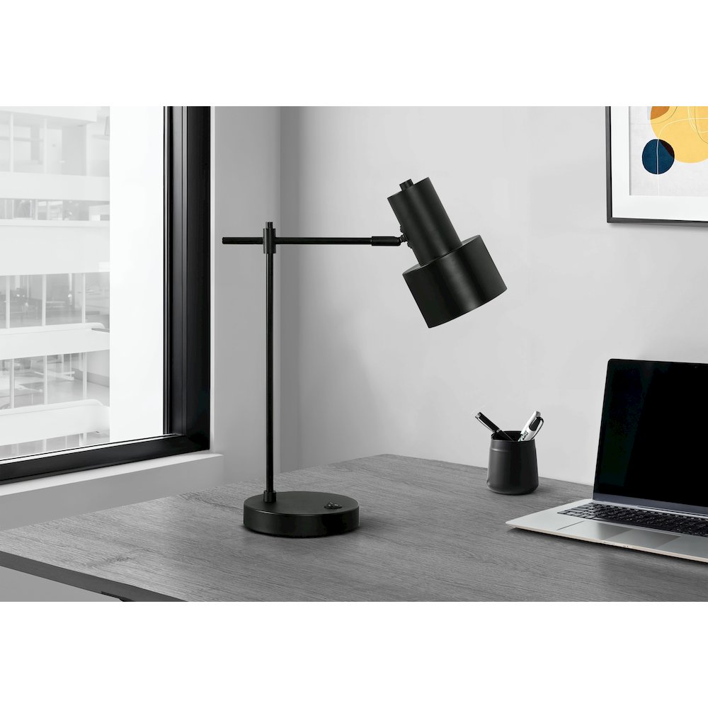 ="Lighting, 21""H, Table Lamp, Usb Port Included, Black Metal, Black Shade, Mod. Picture 4
