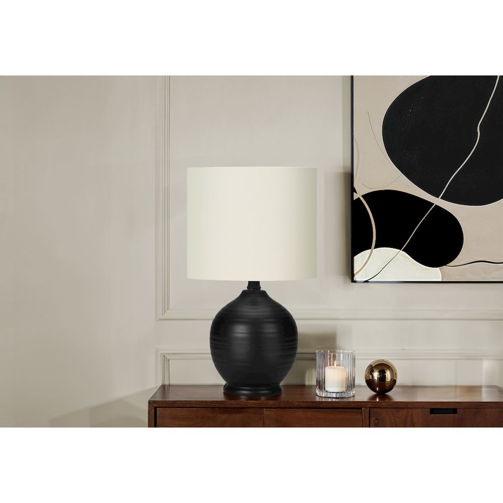 ="Lighting, 17""H, Table Lamp, Black Ceramic, Ivory / Cream Shade, Transitional. Picture 4