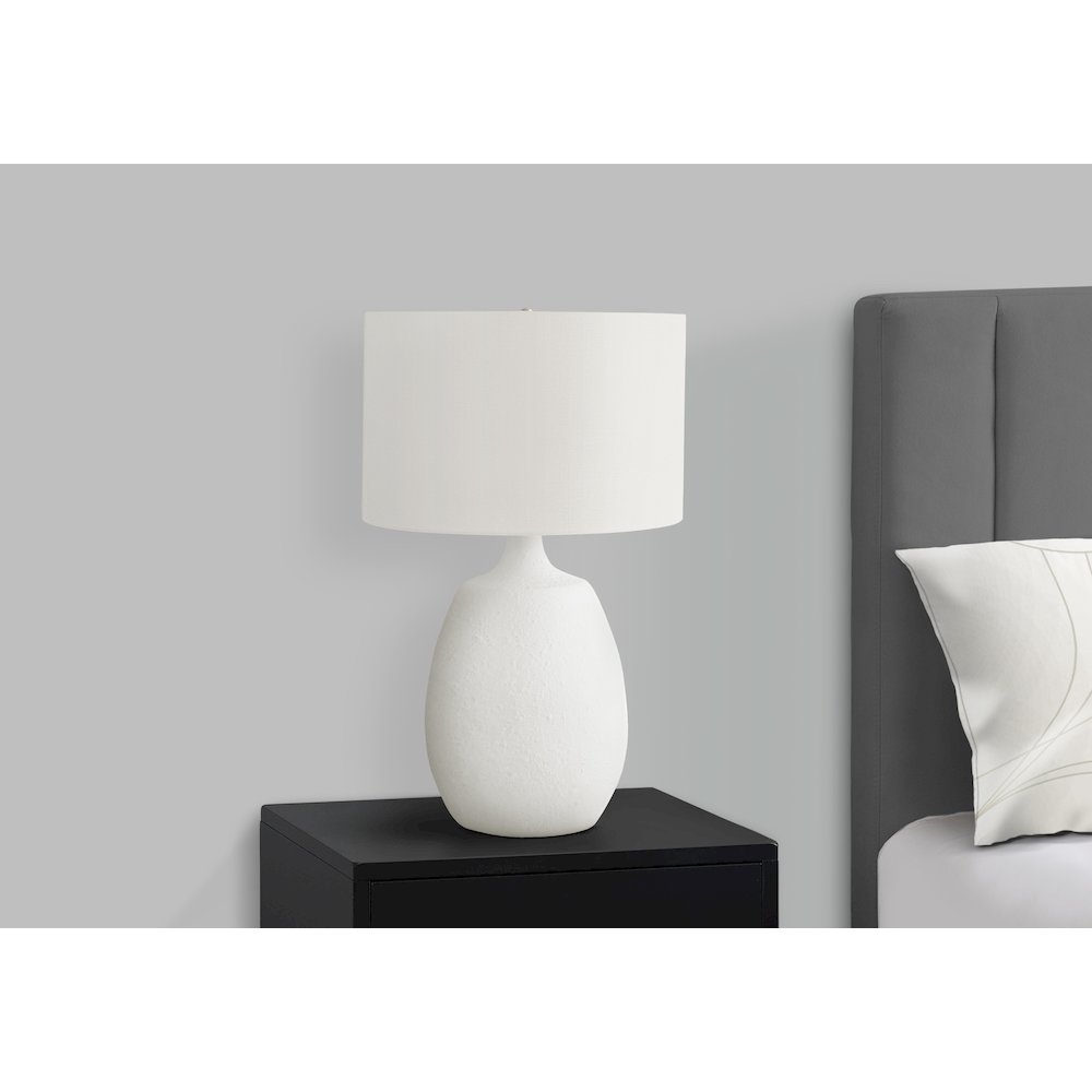 Lighting, 26"H, Table Lamp, Ivory / Cream Shade, Cream Resin, Contemporary. Picture 6