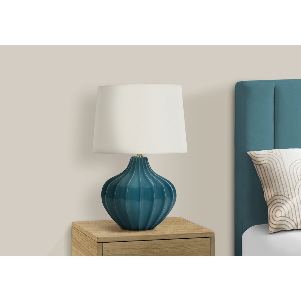 Lighting, 24"H, Table Lamp, Blue Ceramic, Ivory / Cream Shade, Transitional. Picture 6