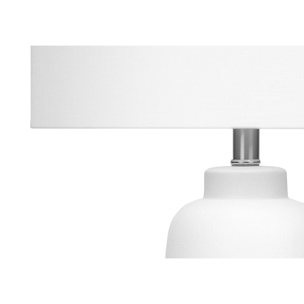 Lighting, 26"H, Table Lamp, Cream Ceramic, Ivory / Cream Shade, Modern. Picture 3