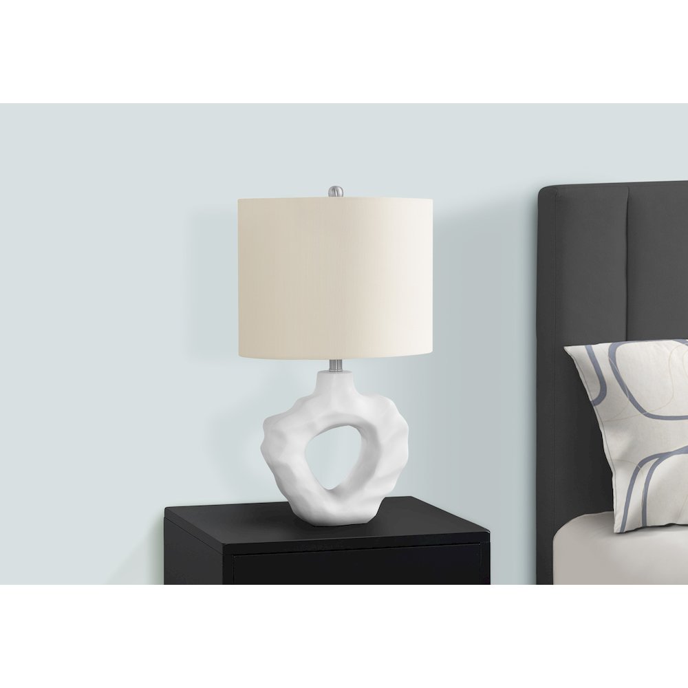 Lighting, 25"H, Table Lamp, Cream Resin, Ivory / Cream Shade, Modern. Picture 6