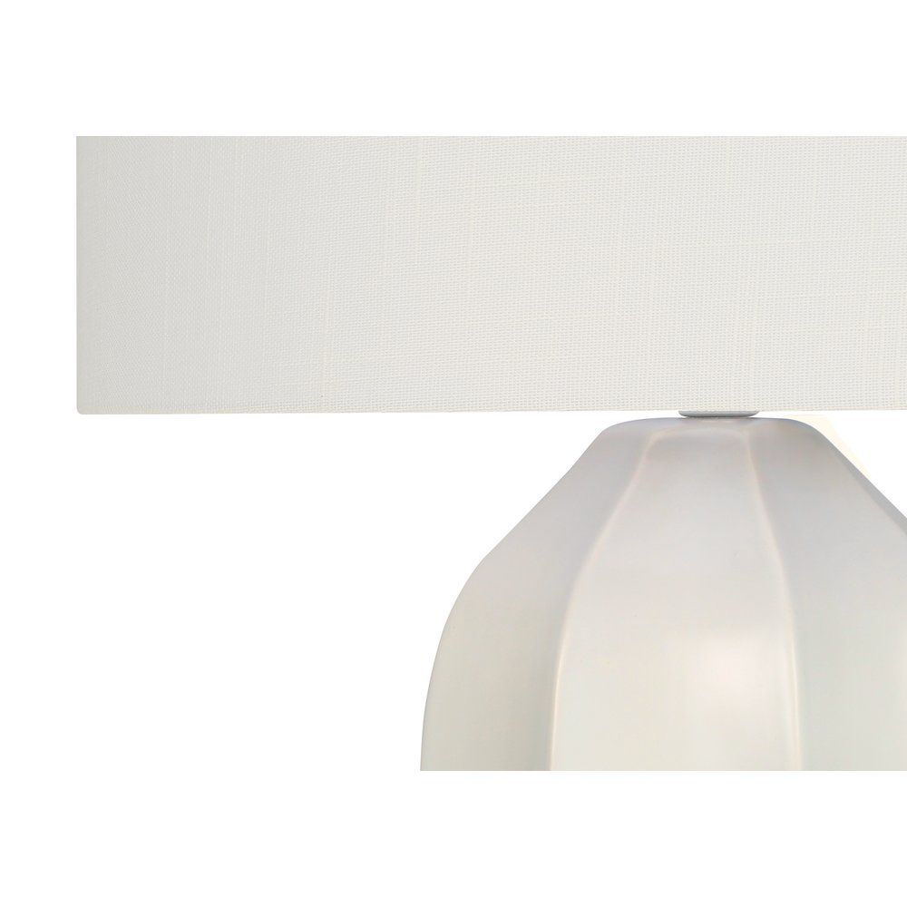 Lighting, 27"H, Table Lamp, Cream Ceramic, Ivory / Cream Shade, Modern. Picture 3