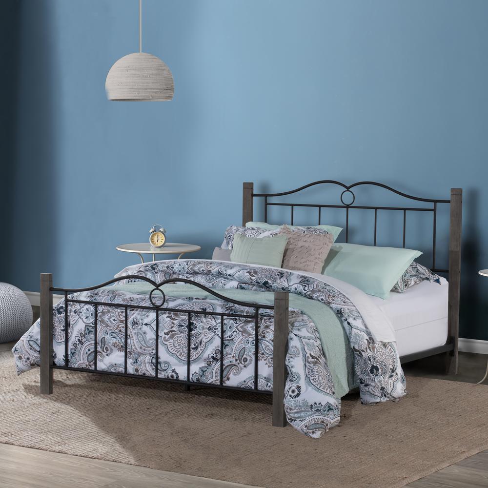 Dumont Queen Metal Bed with Brushed Charcoal Wood Posts, Textured Black. Picture 2
