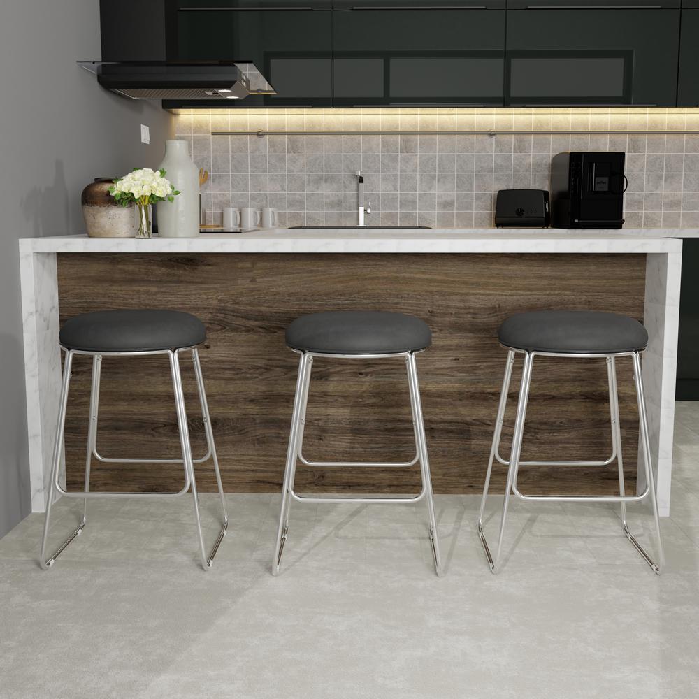 Southlake Backless Metal Counter Height Stool, Chrome with Black Vinyl. Picture 3