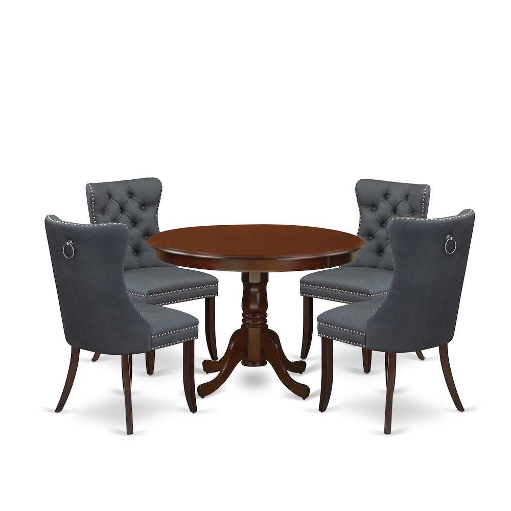 5 Piece Kitchen Table Set. Picture 1