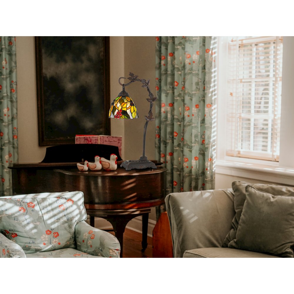 60W Cotulla Downbrdige Tiffany Table Lamp. Picture 4
