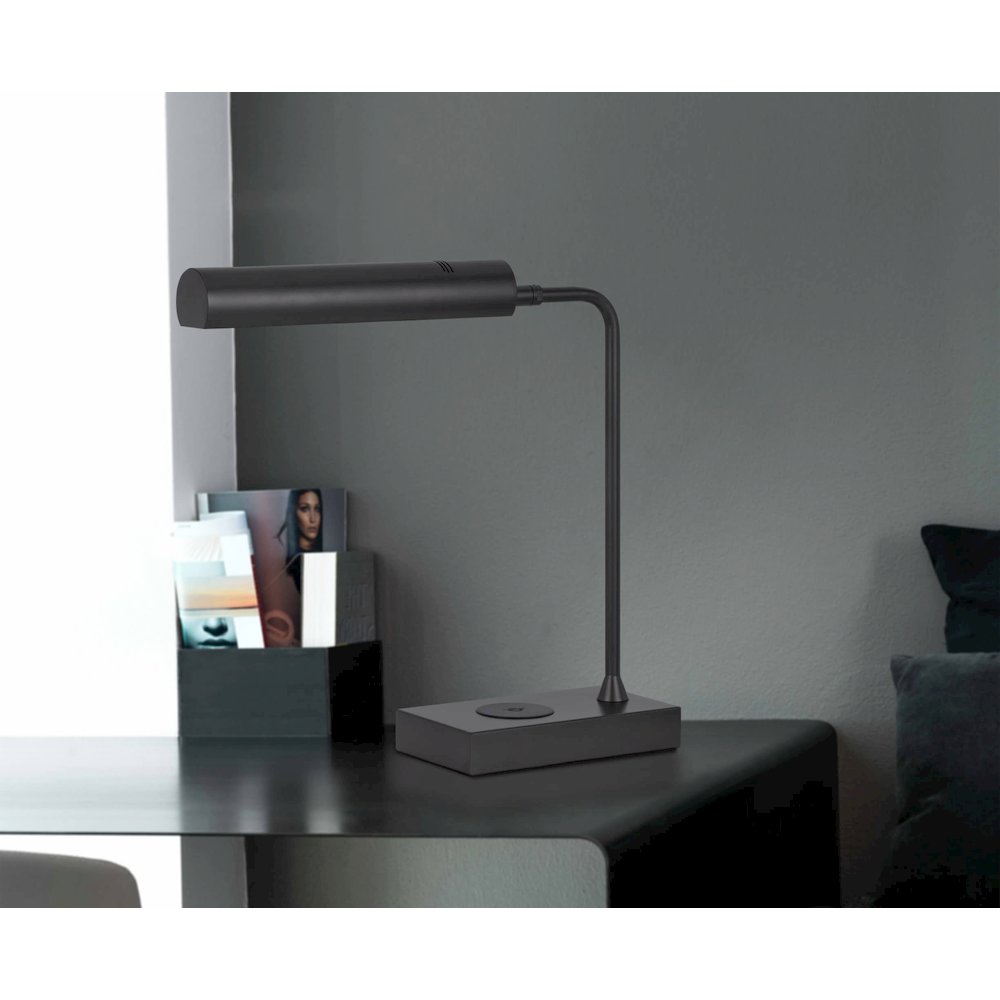 Delray 12W Intergrated Led Metal Desk Lamp With Wireless Charging Port. Picture 2