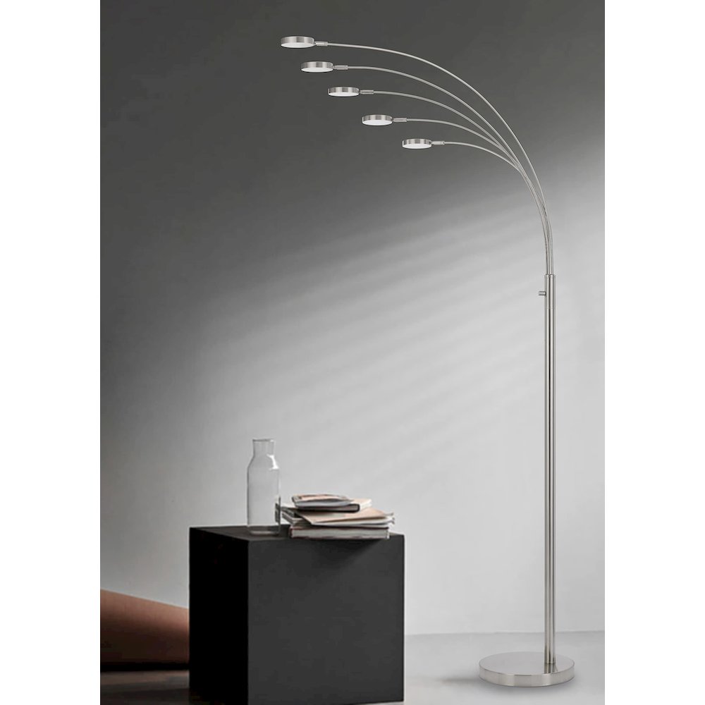 Malibu Intergrated Led 8W X 5 Metal Arc Floor Lamp. Picture 4