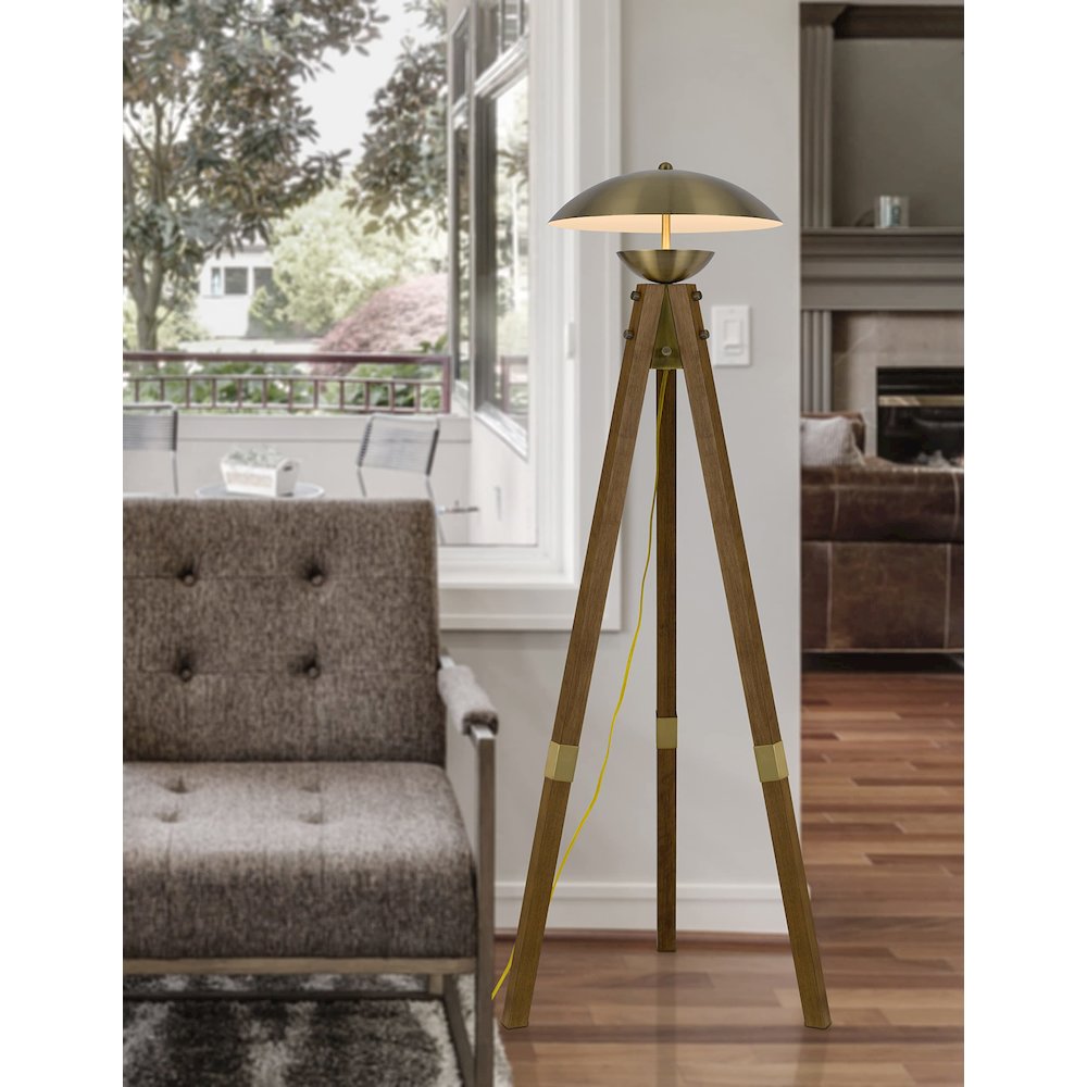 Lakeland 18W Intergrated Led Tripod Birch Wood Floor Lamp. Picture 5