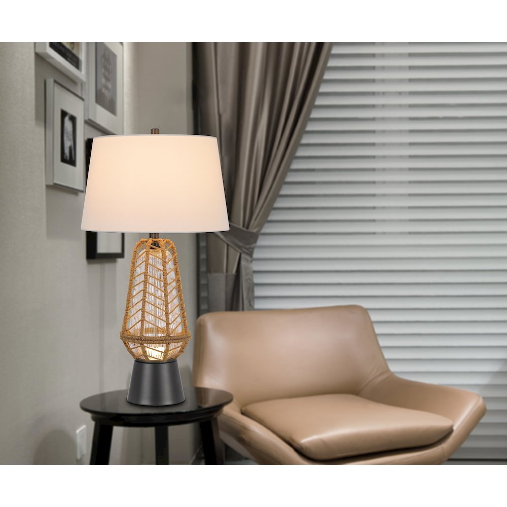 Hanko 100W 3 Way Table Lamp. Picture 5