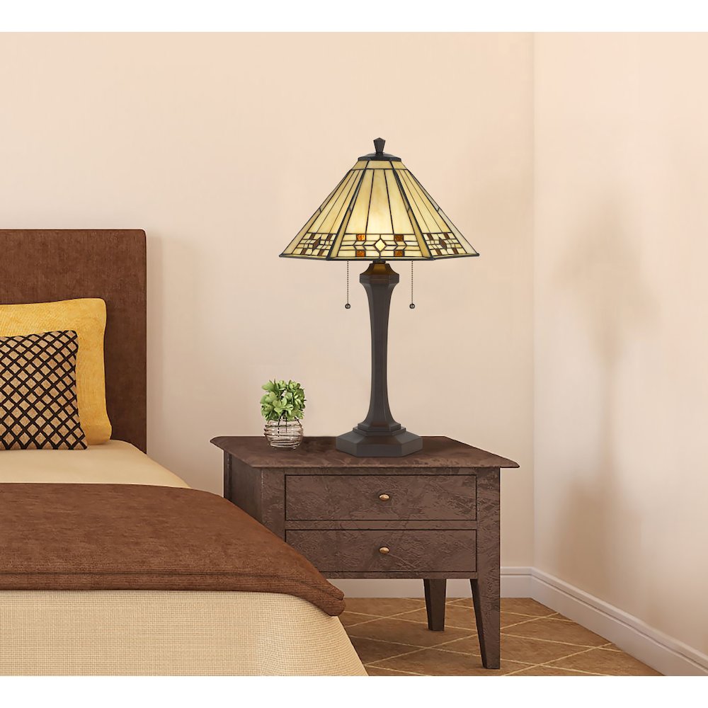 60W X 2 Tiffany Table Lamp. Picture 2