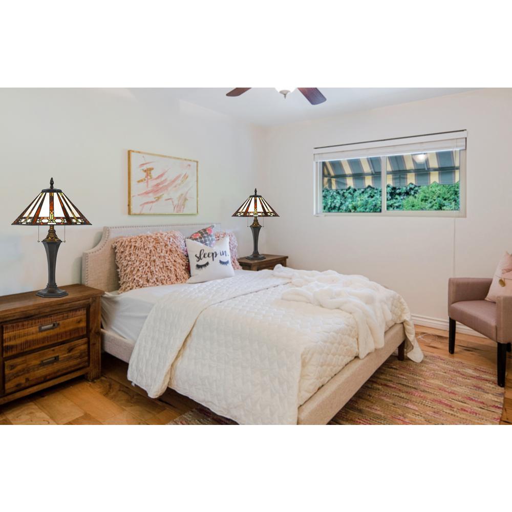 60W X 2 Tiffany Table Lamp. Picture 2