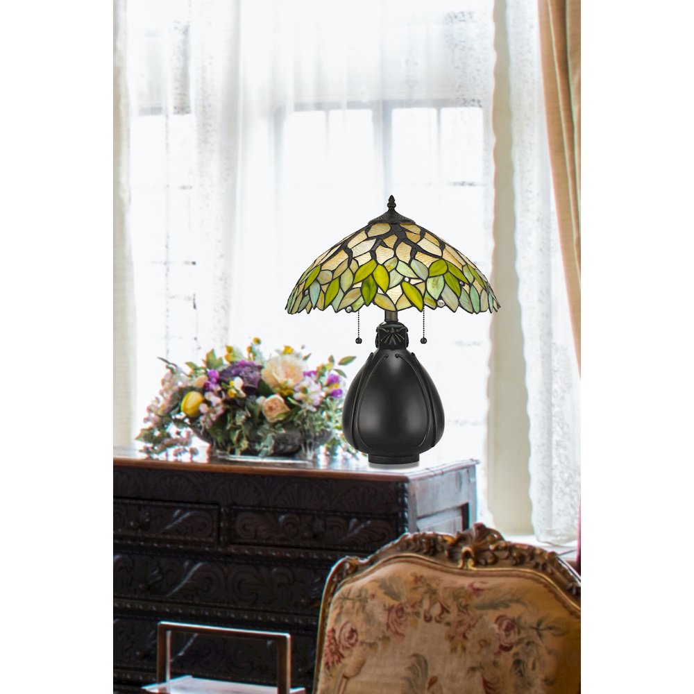 60W X 2 Tiffany Table Lamp. Picture 2
