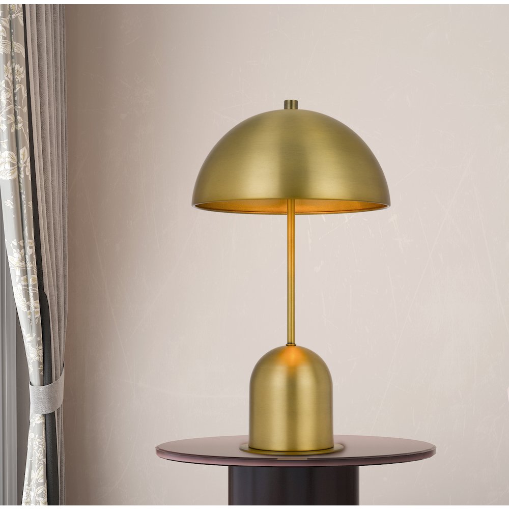 40W Peppa metal accent lamp with on off touch sensor switch. Picture 2