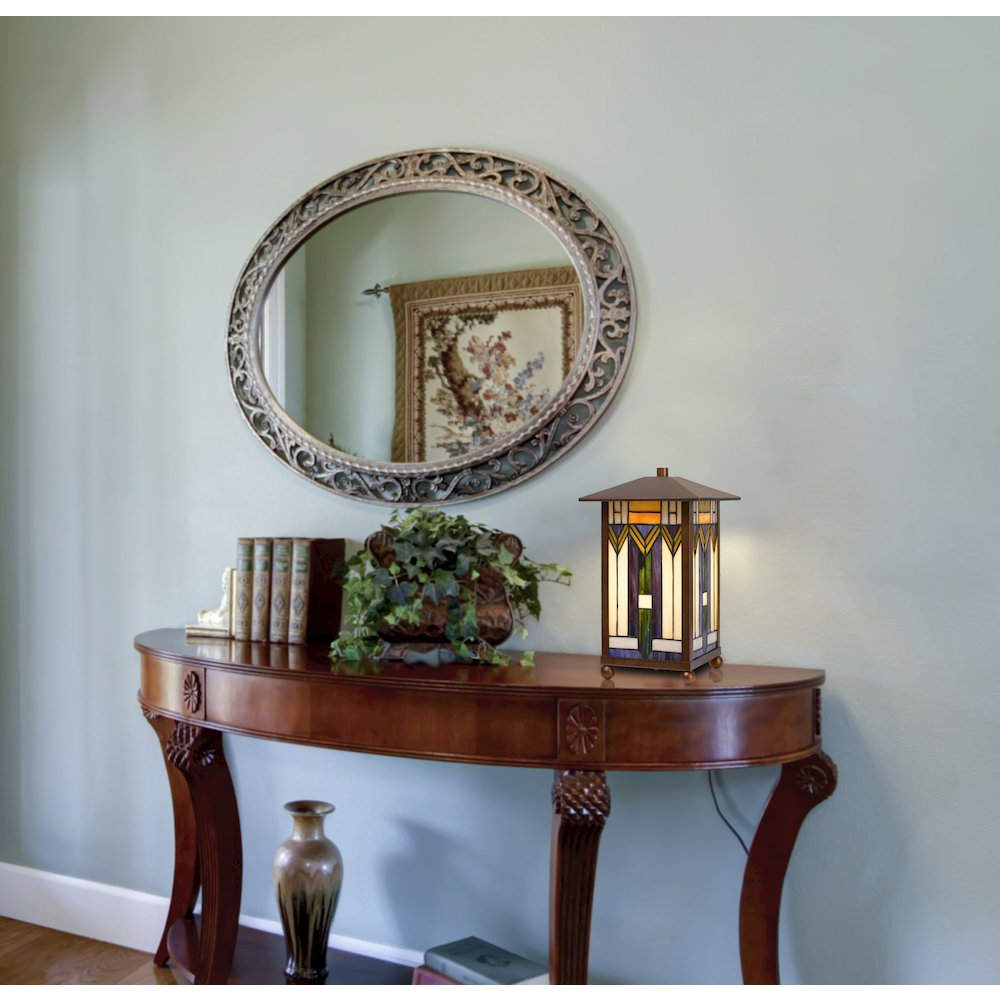 25W Tiffany Accent Lamp. Picture 2